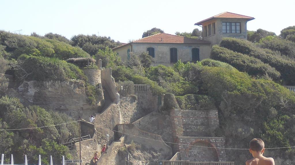 Hotel Leopoldo Castiglioncello Kültér fotó